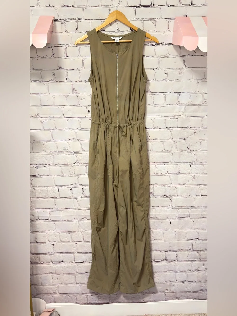 Athleta Jumpsuit Womens Green Wide Leg Athleisure Travel Lightweight Utility M - Picture 9 of 10